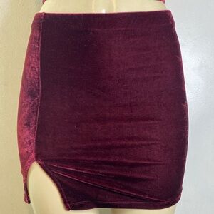 Size: S color: Red Wine
